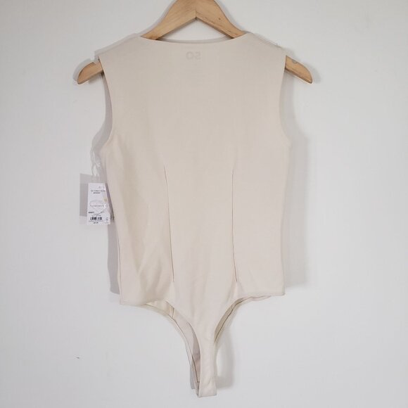 SO Juniors Crepe Sleeveless V-Neck Bodysuit Ivory Size M Casual Chic Office - Picture 3 of 5